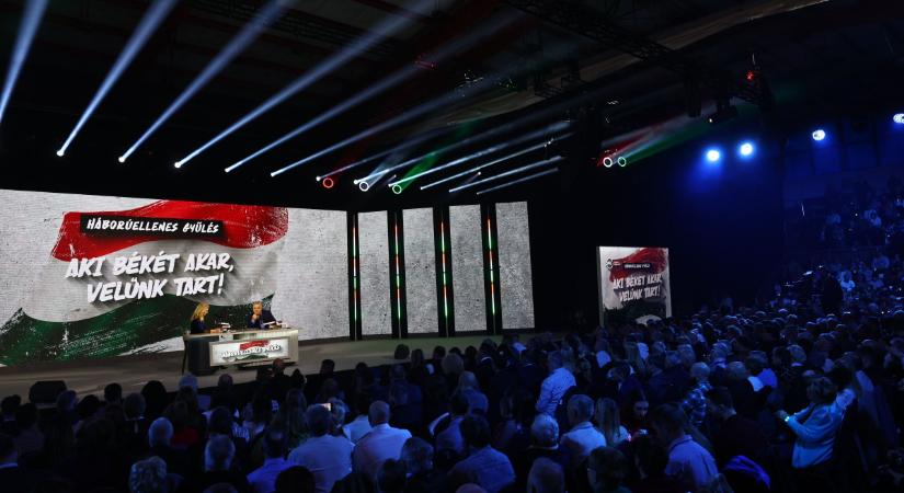 Háborúellenes Gyűlés: Egy tűt sem lehet leejteni