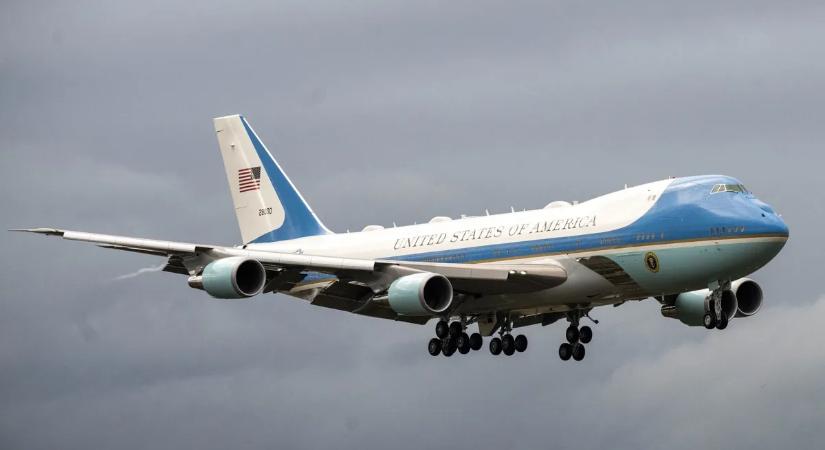 Áll a bál Trump új elnöki repülőgépei körül – különleges fotókon az Air Force One legendás flottája