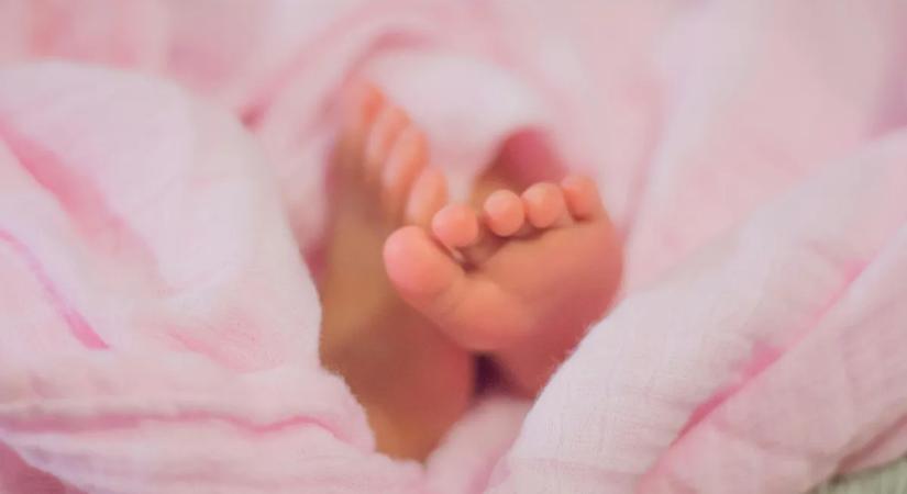 Nyomozó mentett meg egy párhónapos kislányt a fulladástól