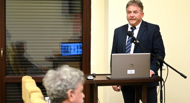 Huszonöt év az immunológia szolgálatában