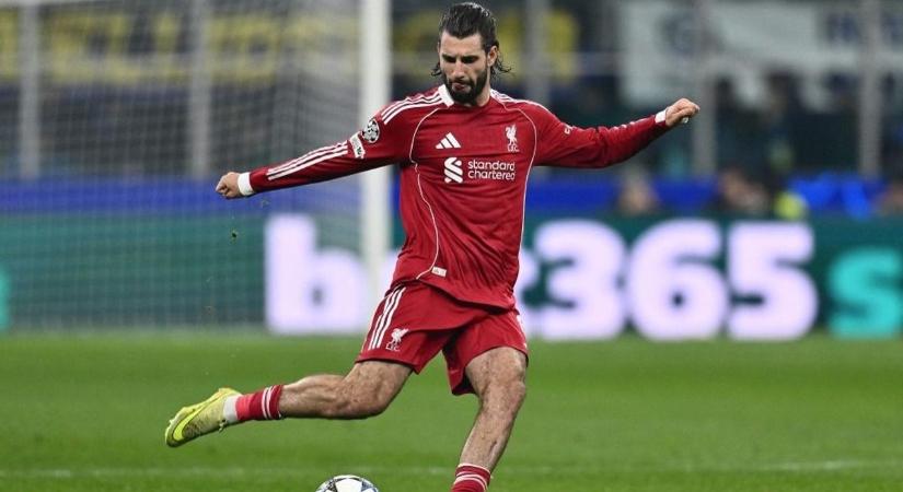 Liverpool–Brighton: Szoboszlait nem hagyják pihenni, Kerkez is a kezdőben, Szalah a padon