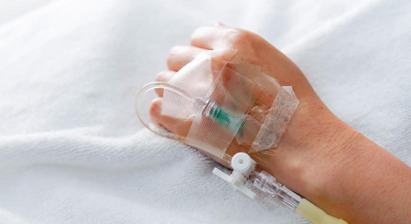 A Szent Imre Kórház közölte, a sürgősségi osztálya változatlanul fogadja és ellátja a betegeket