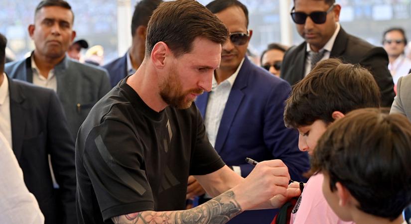 Botrány tört ki Lionel Messi indiai látogatásán – videóval