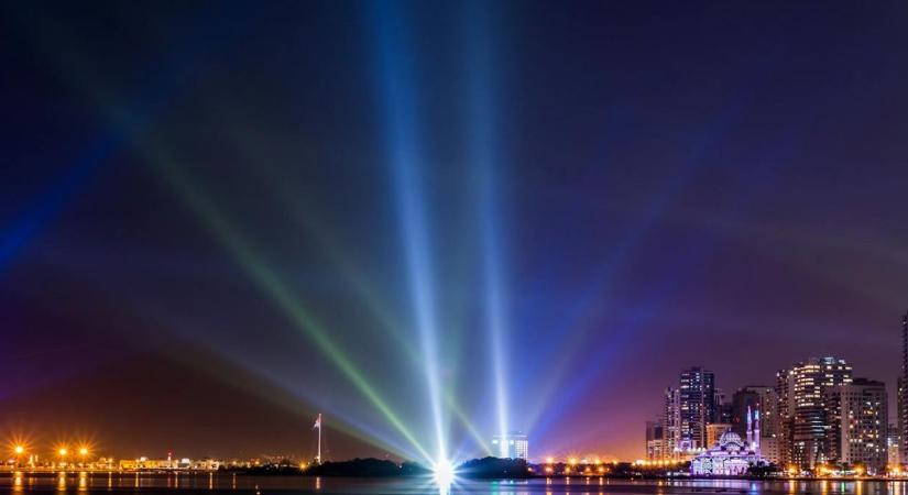 Börtönbüntetés járhat a karácsonyi lézerfények helytelen használatáért