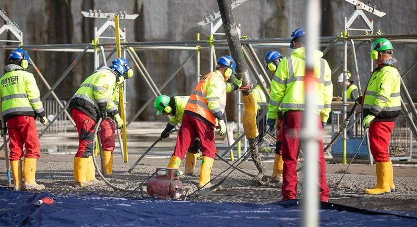 A tervezettnél hamarabb: már épül az első beton szerkezete Paks II.-nél