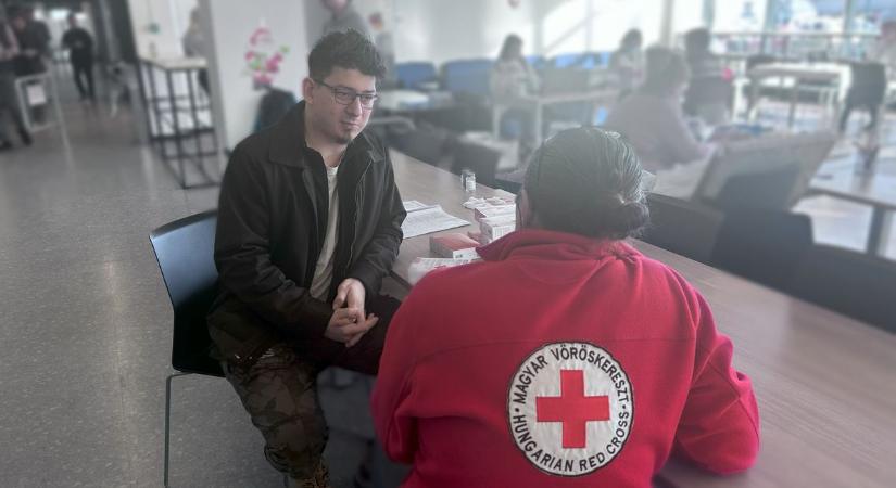 Egy első véradó élménye - így zajlik a folyamat a Magyar Vöröskeresztnél