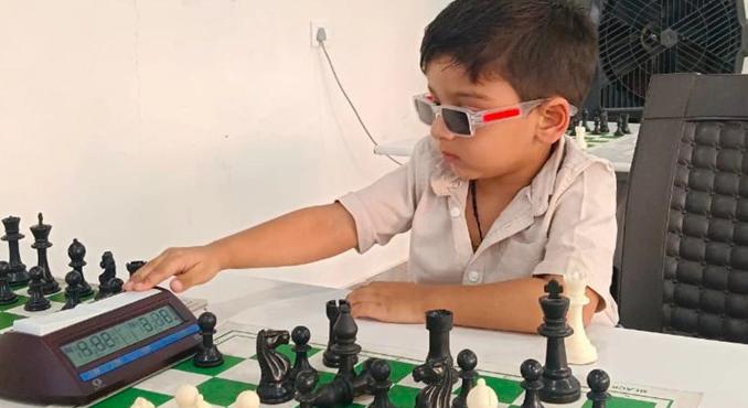 Három éves a világ legfiatalabb sakkozója, aki felkerült a FIDE-világranglistája
