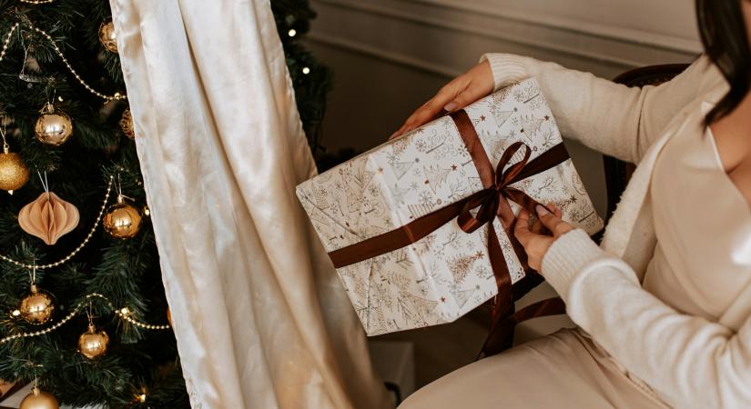 8 új, egyedi ajándék karácsonyra – Túl a bögrén és vászonképen