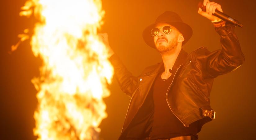 Újabb Azahriah-fellépésre derült fény