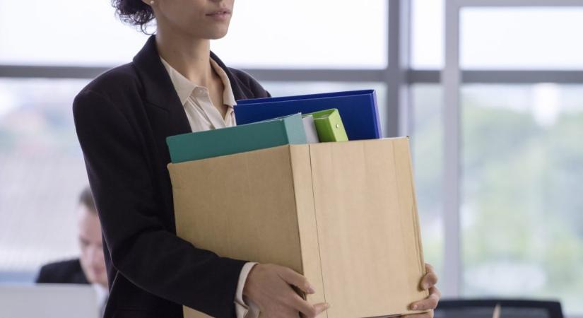 Kirúgták a nőt, mert többször is korán ért be a munkahelyére