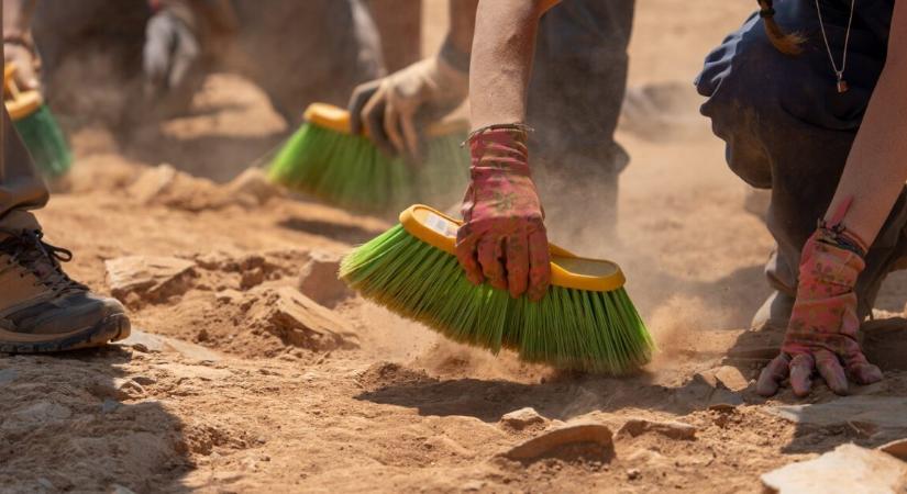 1800 éves arany jegygyűrűt találtak a régészek