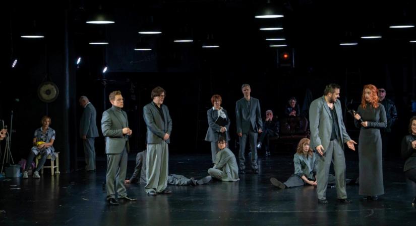 Két bemutatót tart decemberben a Katona József Színház