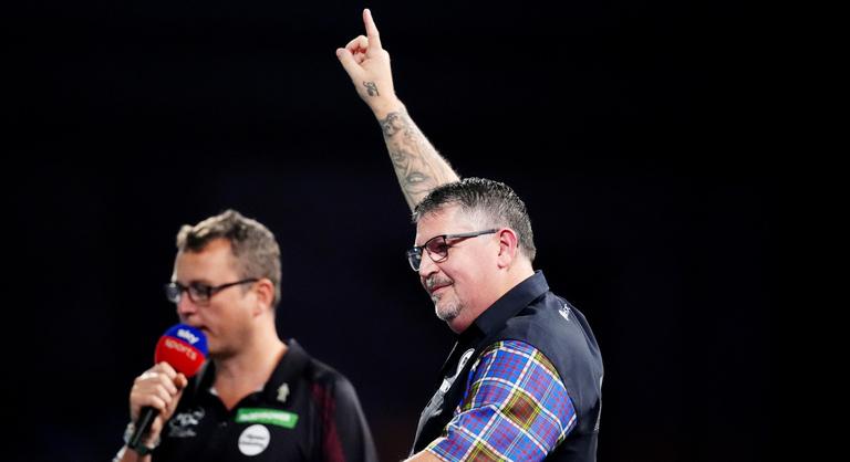 A kétszeres világbajnok majdnem elvérzett a nyitányon – videó!