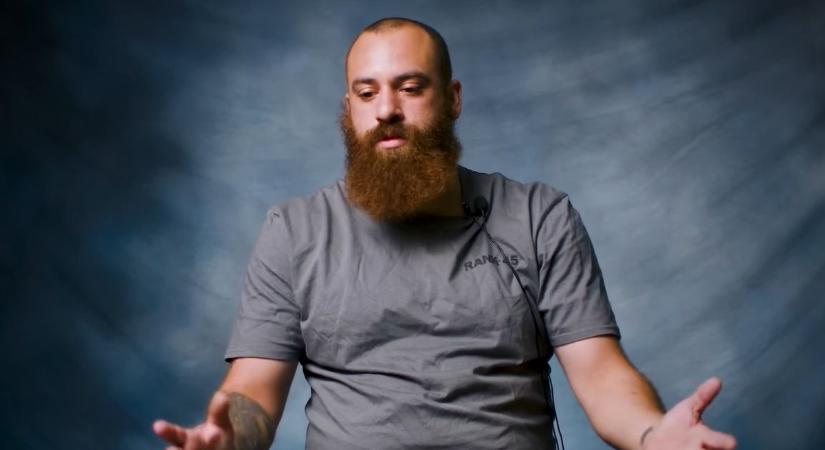 Álmában támadtak rá: Hibrid lényeket akartak létrehozni az idegenek a férfi örökítőanyagából