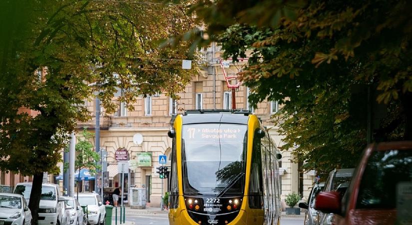 Áramra várnak a CAF-villamosok