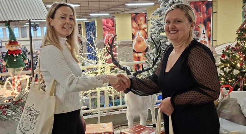 Bizonyították jószívűségüket a piacra járók, rászoruló családoknak és időseknek segítettek