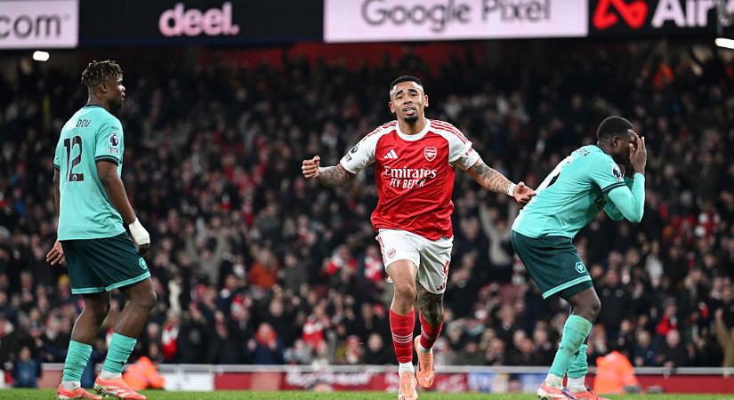 PL: két öngóllal győzte le a sereghajtót az Arsenal! – videóval