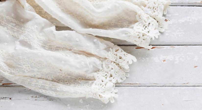 Menyasszony keresi elhunyt nagymamája esküvői ruháját, amit eladományoztak