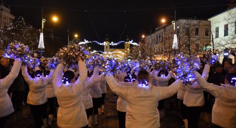 Új formában tért vissza a karneváli hangulat Debrecenbe