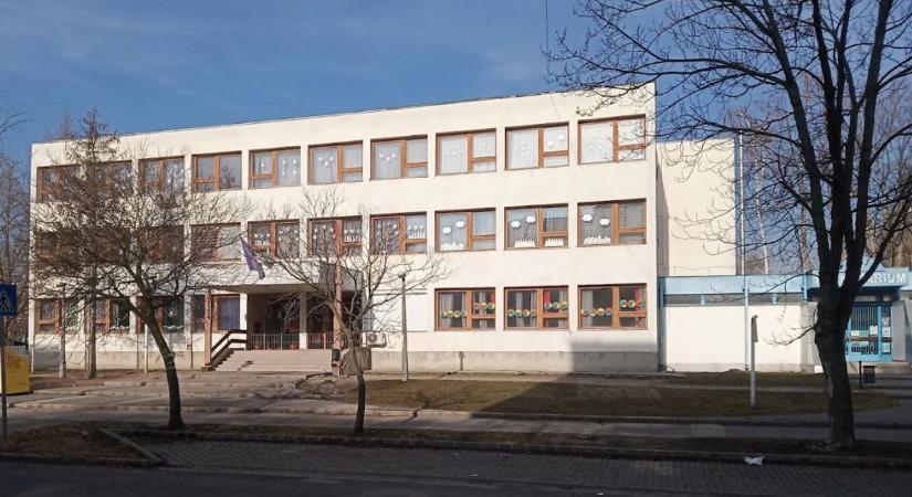 Közel egymilliárd forint támogatást nyertek a népszerű kecskeméti iskola felújítására