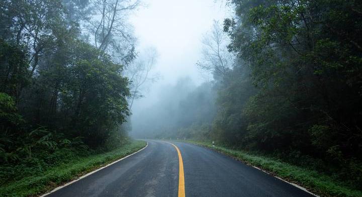 Sűrű ködre figyelmeztetnek: ezekben a vármegyékben adtak ki riasztást
