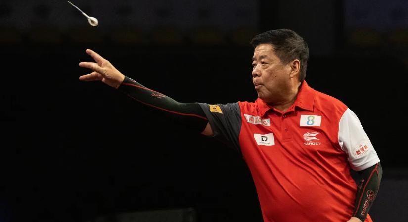 71 évesen nyert meccset a darts-vb rekorder sztárja