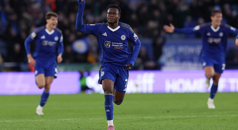 Innen talán még sohasem rúgtak gólt, David Beckham a fasorban sincs