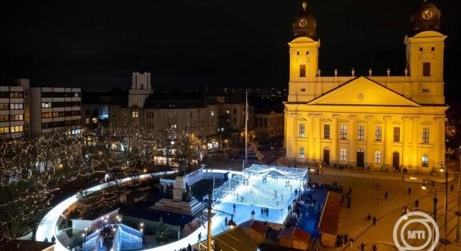 Első alkalommal rendeztek jégvirágkarnevált Debrecenben