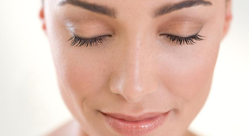 Ezzel a trükkel tökéletes lesz a szemöldököd