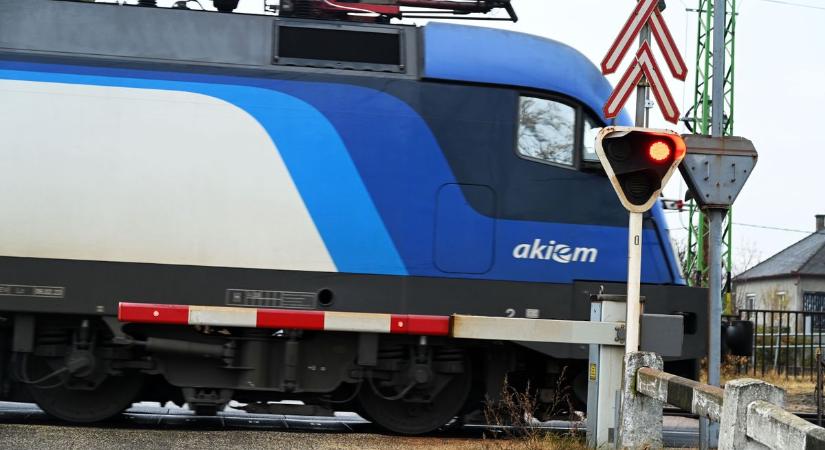 Vasárnapi váltás: mától életbe lép az új menetrend, jelentős változásokra is kell számítani