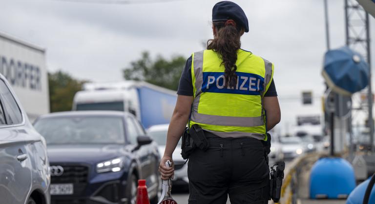 Ez rengeteg magyart érint, átszervezik az osztrákok a határvédelmet