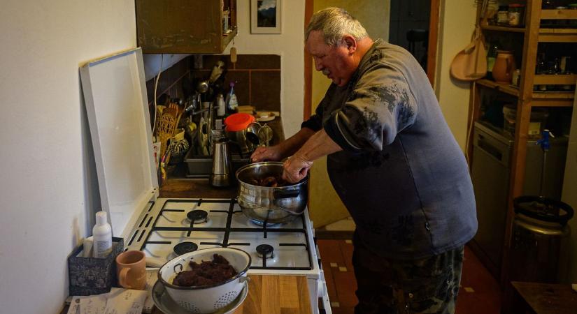 Hogyan készül a disznópaprikás Kósa-módra a pusztaszeri tanyán? Az ismert szakács elárulta – galéria