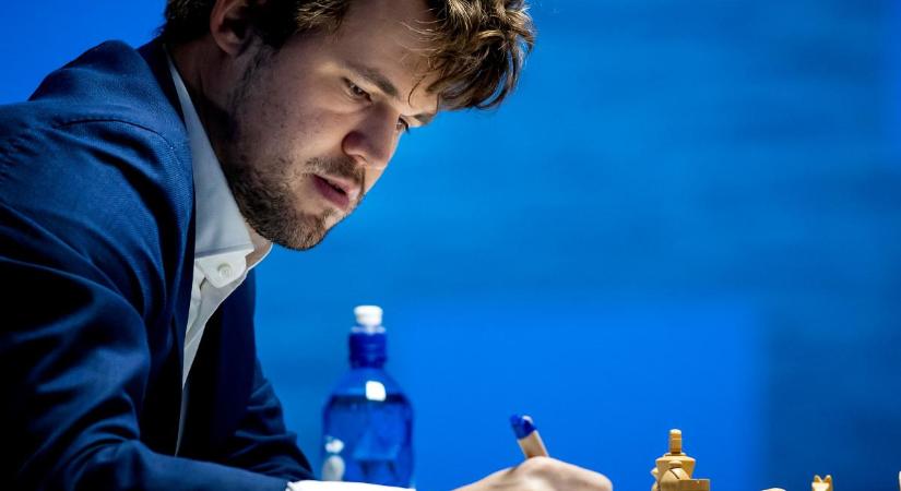 Sakk-vb: Carlsen és kihívója a dubaji Expón sakkozik a címért