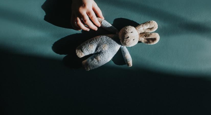 Népszava: razziázik a rendőrség a budapesti és vidéki gyerekotthonokban