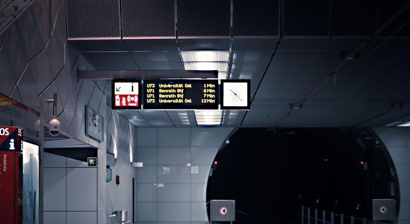 Tragédia a metróállomáson: egy nő lelte halálát a síneken