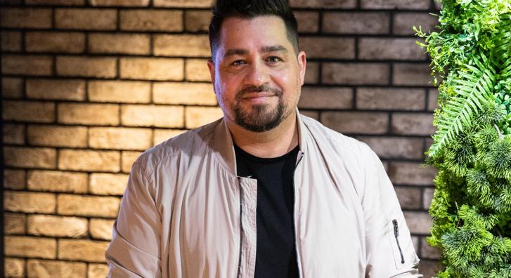 Molnár Ferenc Caramel: „A szülőség még Istennek is okozott kihívásokat”