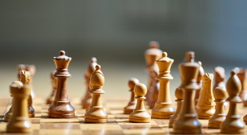 Óvodás kisfiú írt sakktörténelmet – három és fél évesen került fel a Nemzetközi Sakkszövetség ranglistájára