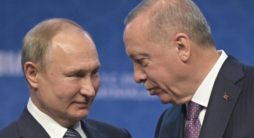 Egy korlátozott tűzszünet lehetőségéről tárgyalt a török elnök Vlagyimir Putyinnal