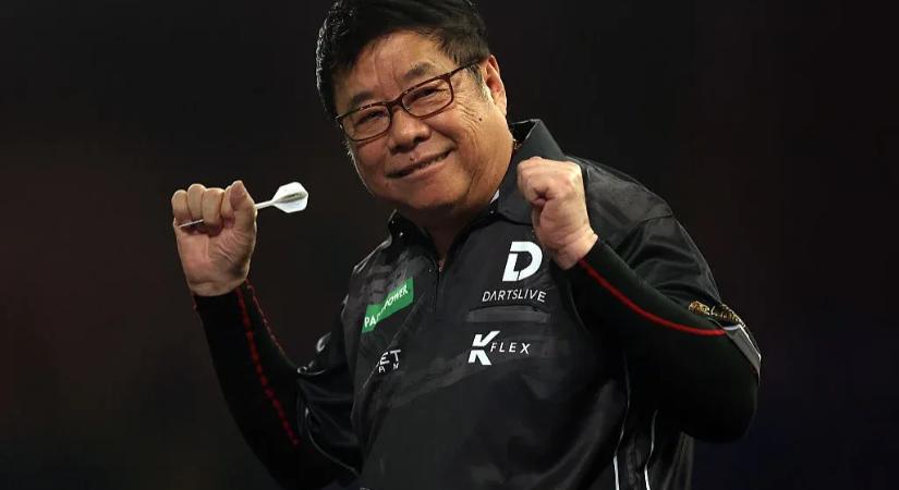 Rekord a darts-vb-n, 71 éves játékos nyert meccset