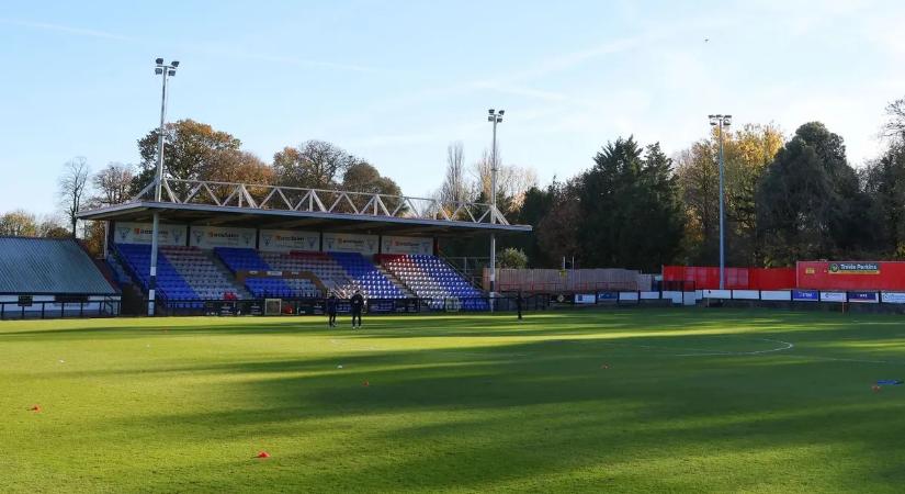 Lefejelték az edzőt, a rendőröknek kellett közbeavatkozniuk
