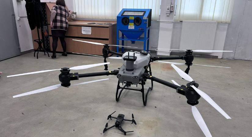 Robotok és drónok a tantermekben: fejlesztés az Edutus Egyetemen