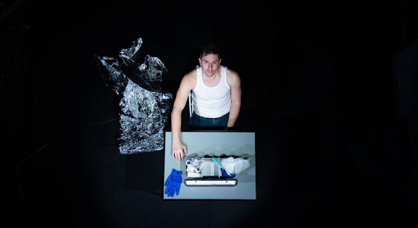 Bemosakodva közelíteni a csendhez