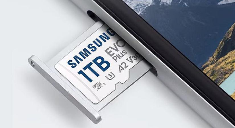 Meglepő fordulat készül az okostelefonoknál: Visszahozhatják az SD-foglalatokat a gyártók készülékeikbe