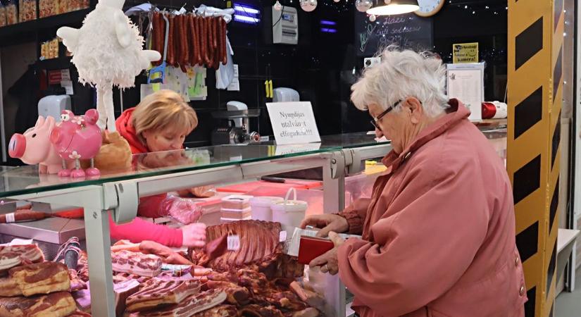 Hamarosan lejár – Eddig váltható be csak a nyugdíjas élelmiszer-utalvány (galéria)
