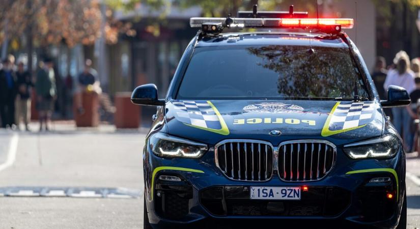 Egy hős civil vitte földre le az épp emberekre lövöldöző terroristát Ausztráliában