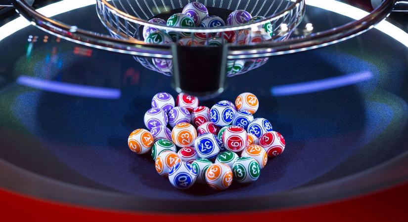 Hatos lottó: brutális pénzhegyet, 860 millió forintot ért a főnyeremény, ezekkel a számokkal