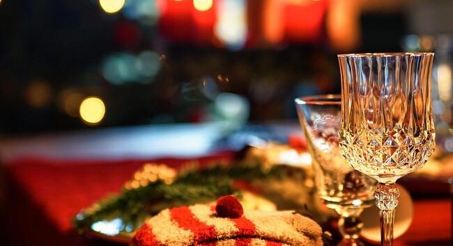 Karácsonyi túlélőkalauz: miről ne beszélj a családi vacsorán