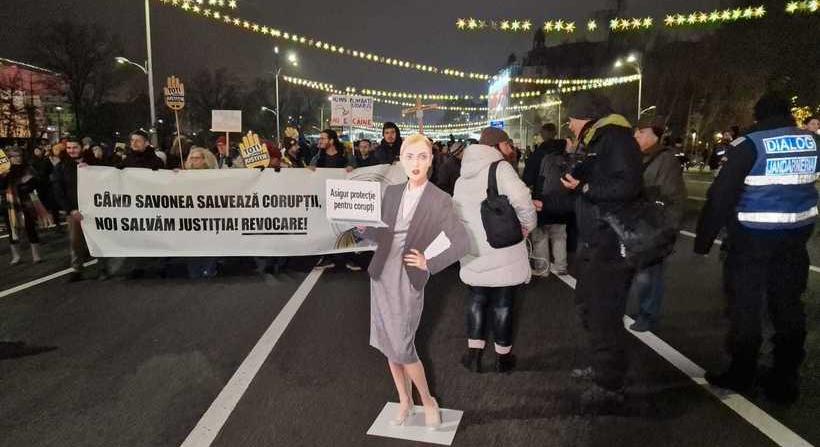 Ötödik napja tüntetnek az igazságszolgáltatás függetlenségéért – Lemondásokat követelnek