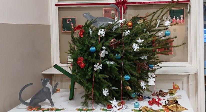 Szavazzon a Móricz formabontó karácsonyfájára!