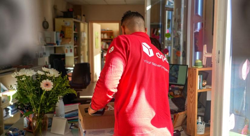 Sokan nyomoznak a csomagjaik után az egyik futárszolgálatnál: egyre több a károsultak száma karácsony előtt